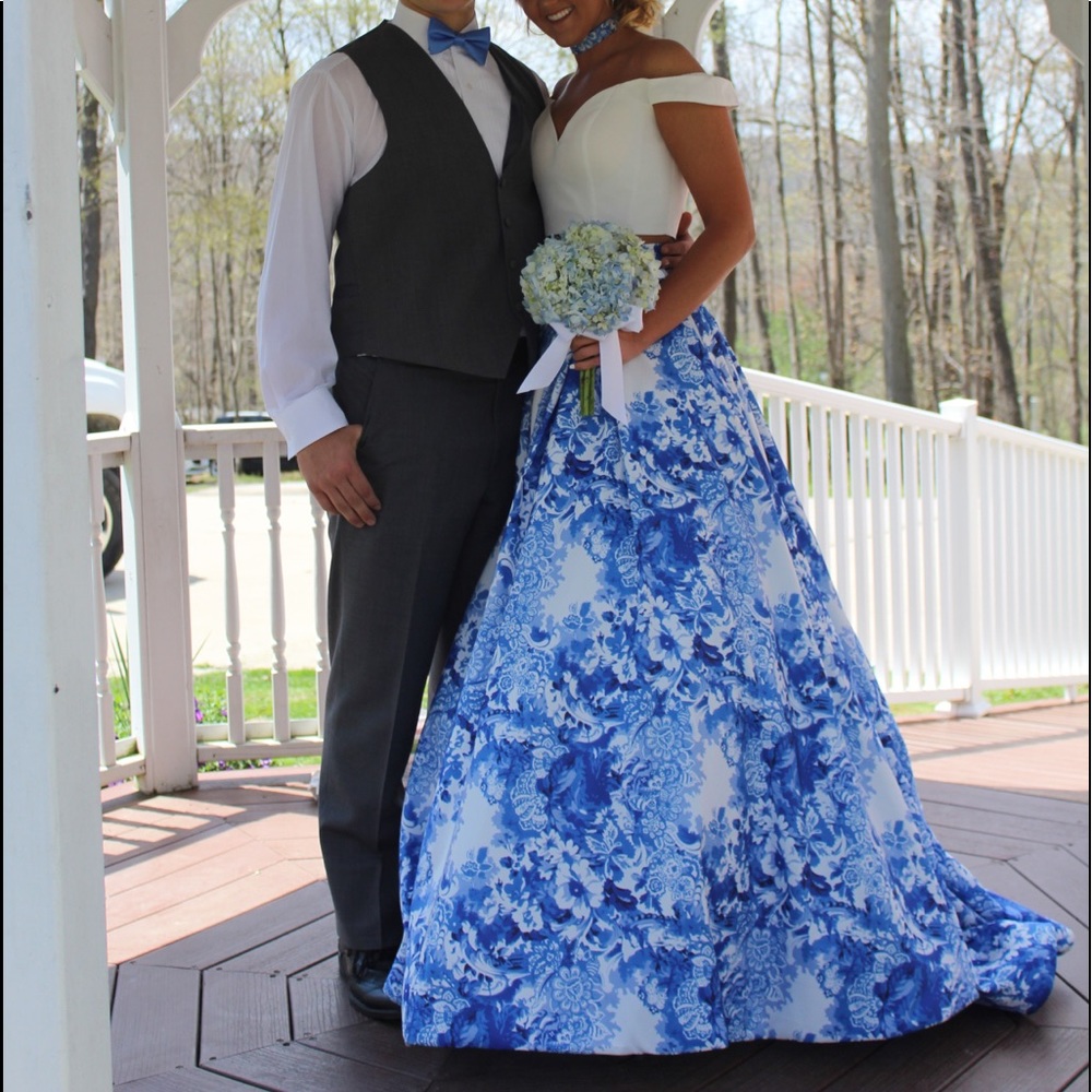 Sherri Hill spring 2018 ball gown